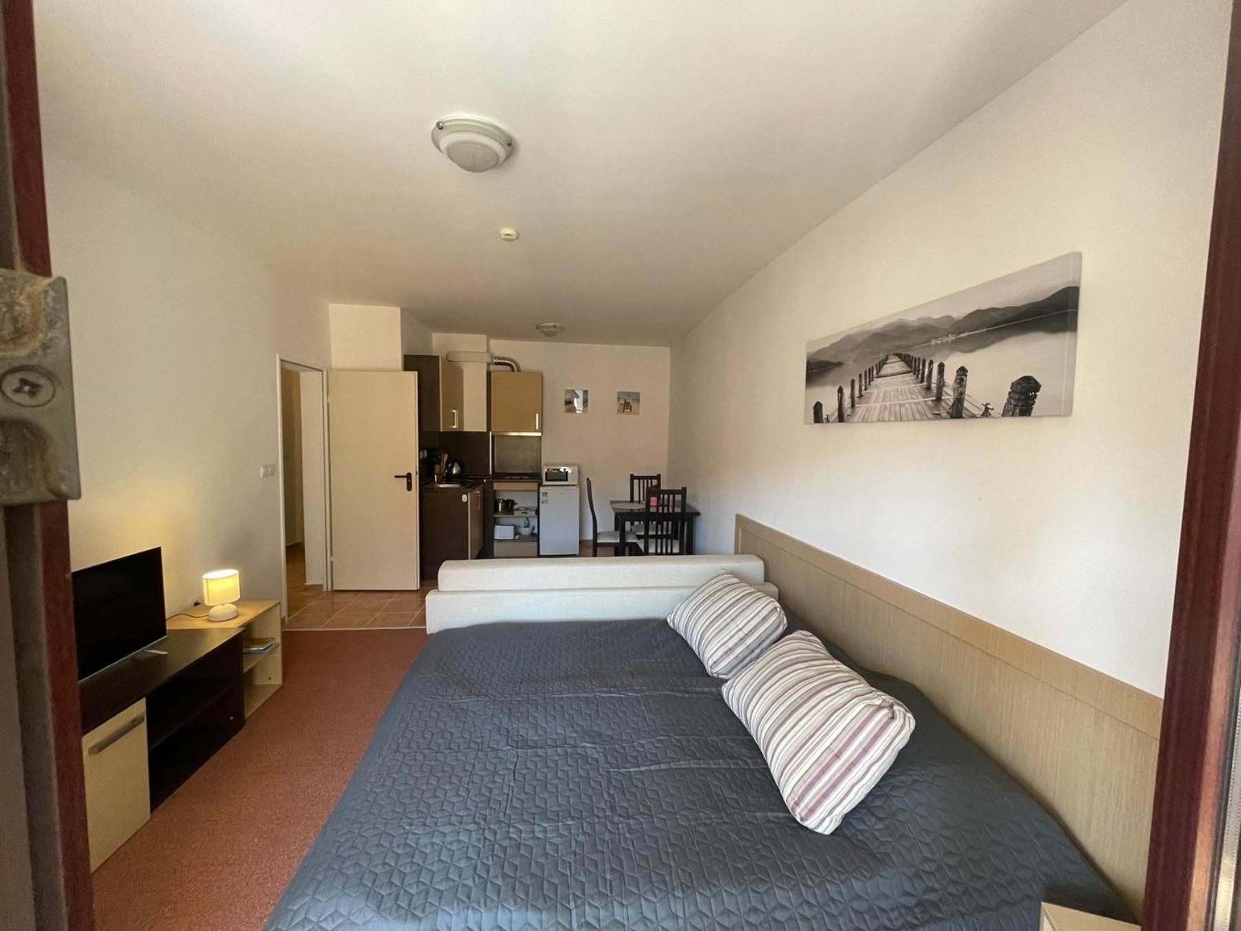 Marina Cape Sp Private Apartments Ахелой Екстериор снимка